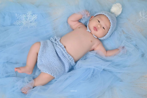 乐山宝宝睡觉摇头